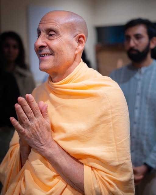 విదేశీయుడు  రిచర్డ్ స్లావిన్ ..  ఇపుడు రాధానాథ్ స్వామి..